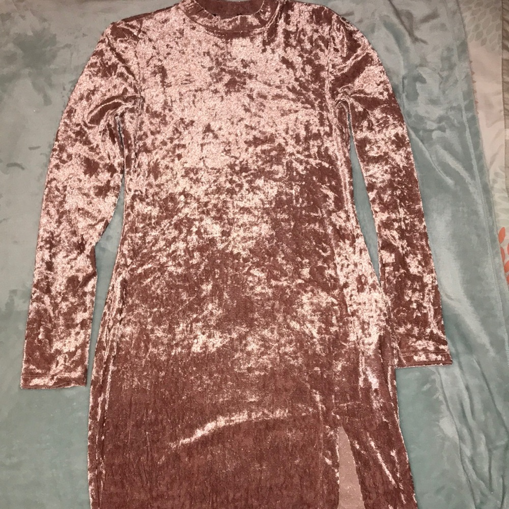 Forever 21 Pink Velvet Long Sleeve Dress w/ slit